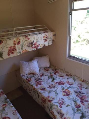 Фото номера Семейный номер с видом на озеро Гостевой дом Lini Guest House г. Ница 6